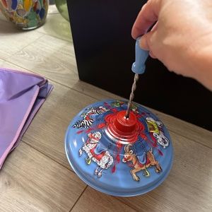 Bolz Carosel Top Suitable for Child 18 Months & Up